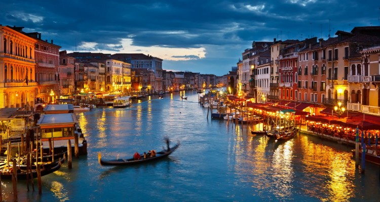 Benetke - v soju prazničnih luči